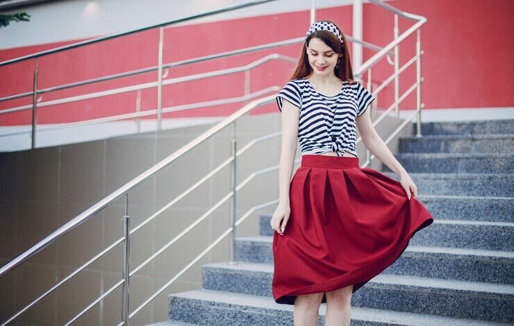 anthropologie cheri pleated skirt m blue silver colors